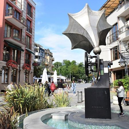 Top Center Apartment Gramophone With Private Parking Burgas Luaran gambar