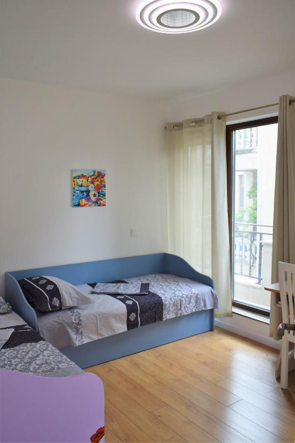 Top Center Apartment Gramophone With Private Parking Burgas Luaran gambar