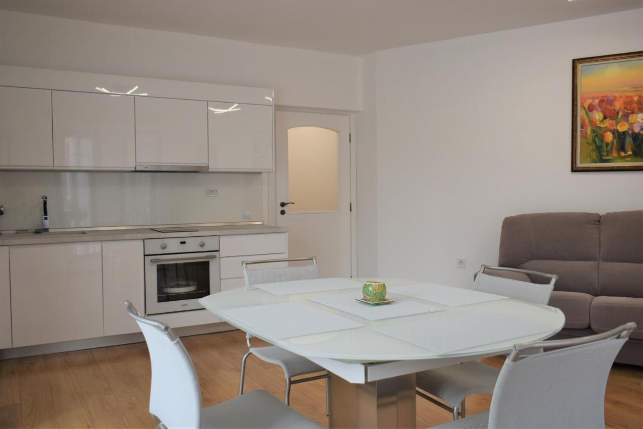 Top Center Apartment Gramophone With Private Parking Burgas Luaran gambar
